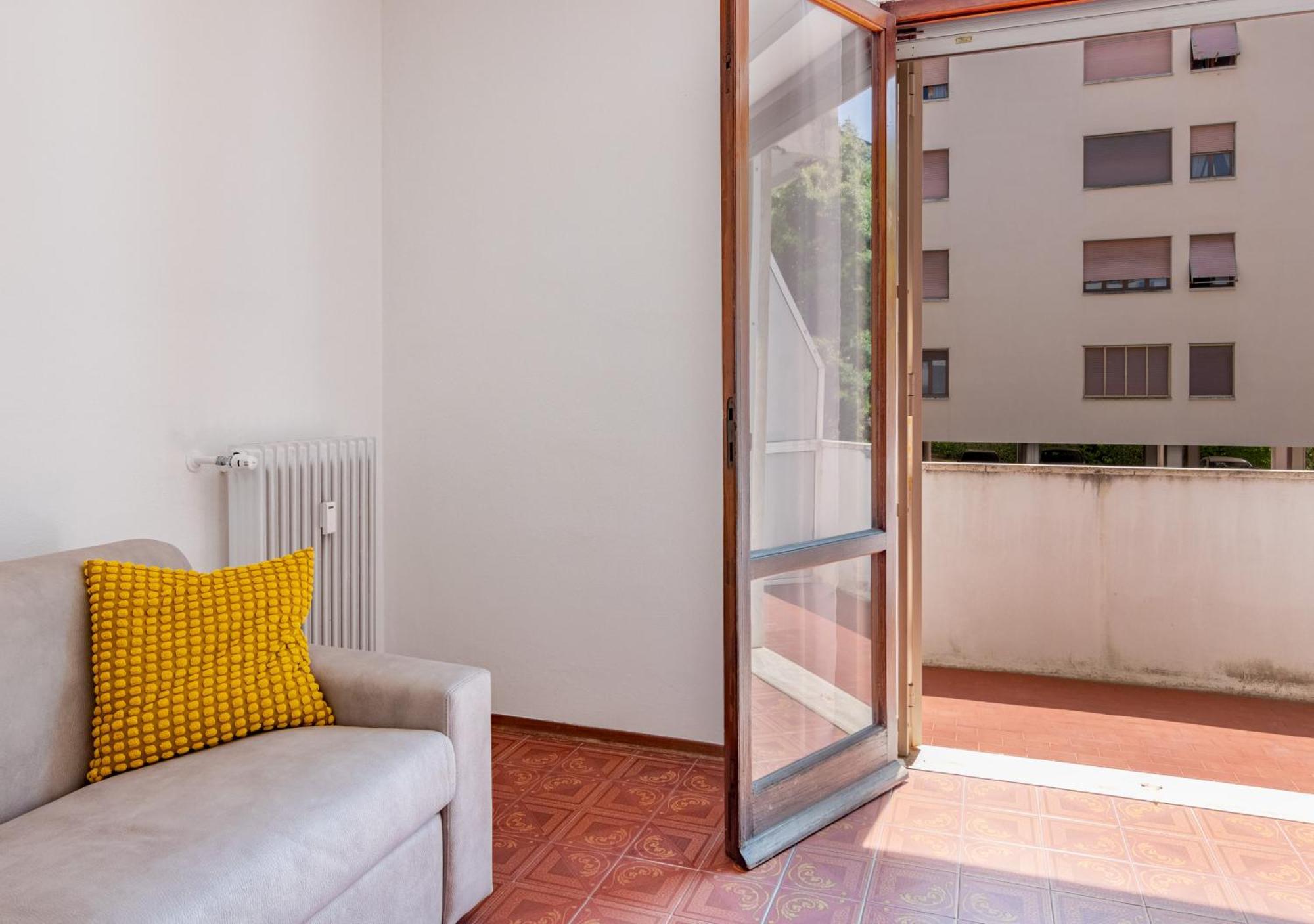 Apartment Landi 2 - Near The Center, Free Public Parking