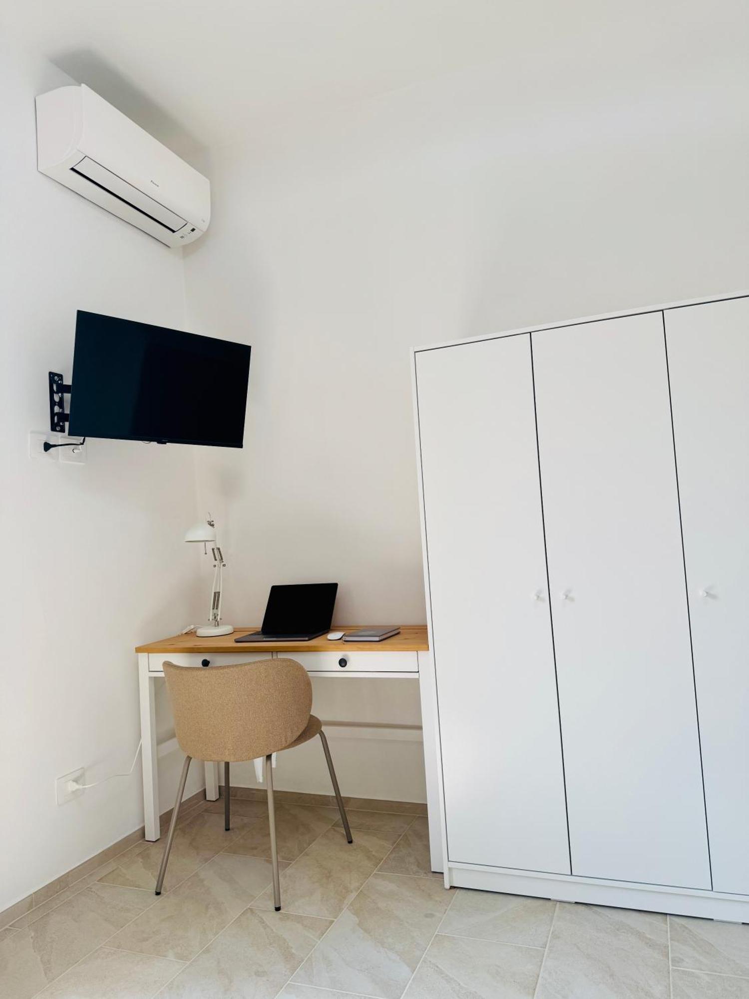Dolce Casa Jes Apartment *