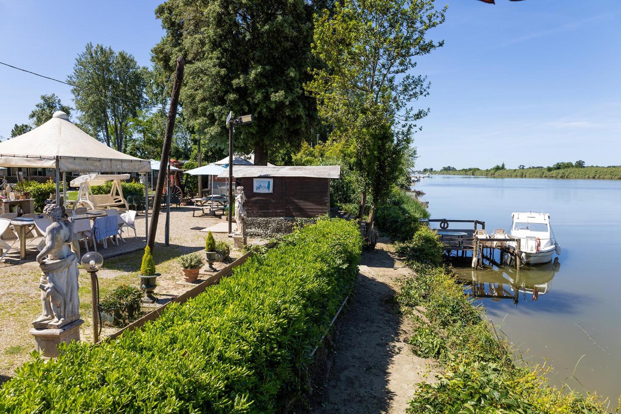 Oasis On The River *