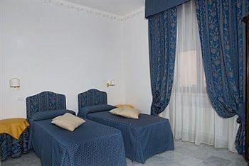 Lady Rose Bed & Breakfast Pisa
