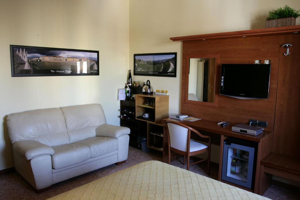 Tuscany Gallery Bed & Breakfast Pisa
