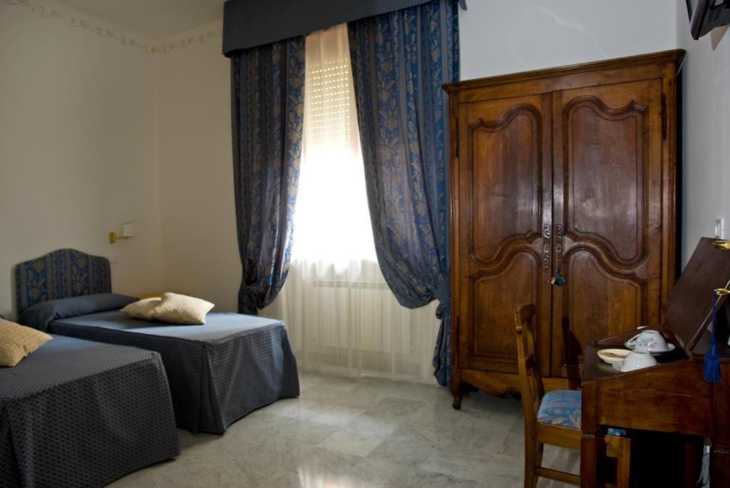 Bed & Breakfast Lady Rose Pisa