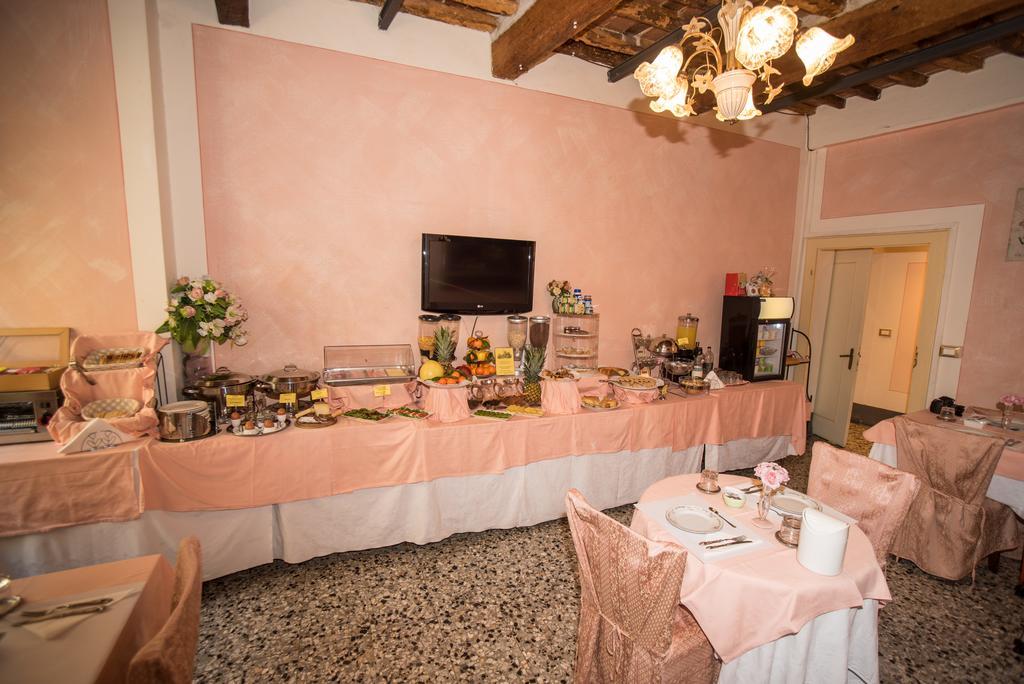 Acomodação com café da manhã  Centro Storico Pisa