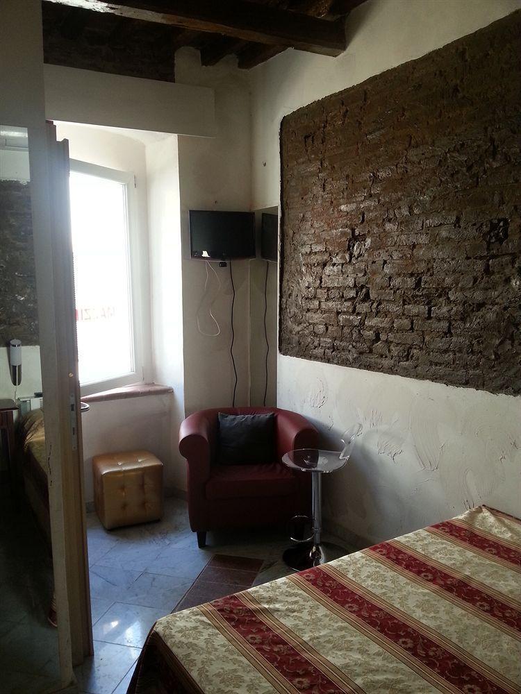 Mazzini 16 Downtown Hotel
