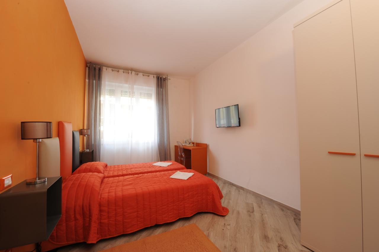 Ariston Tower Bed & Breakfast 2*