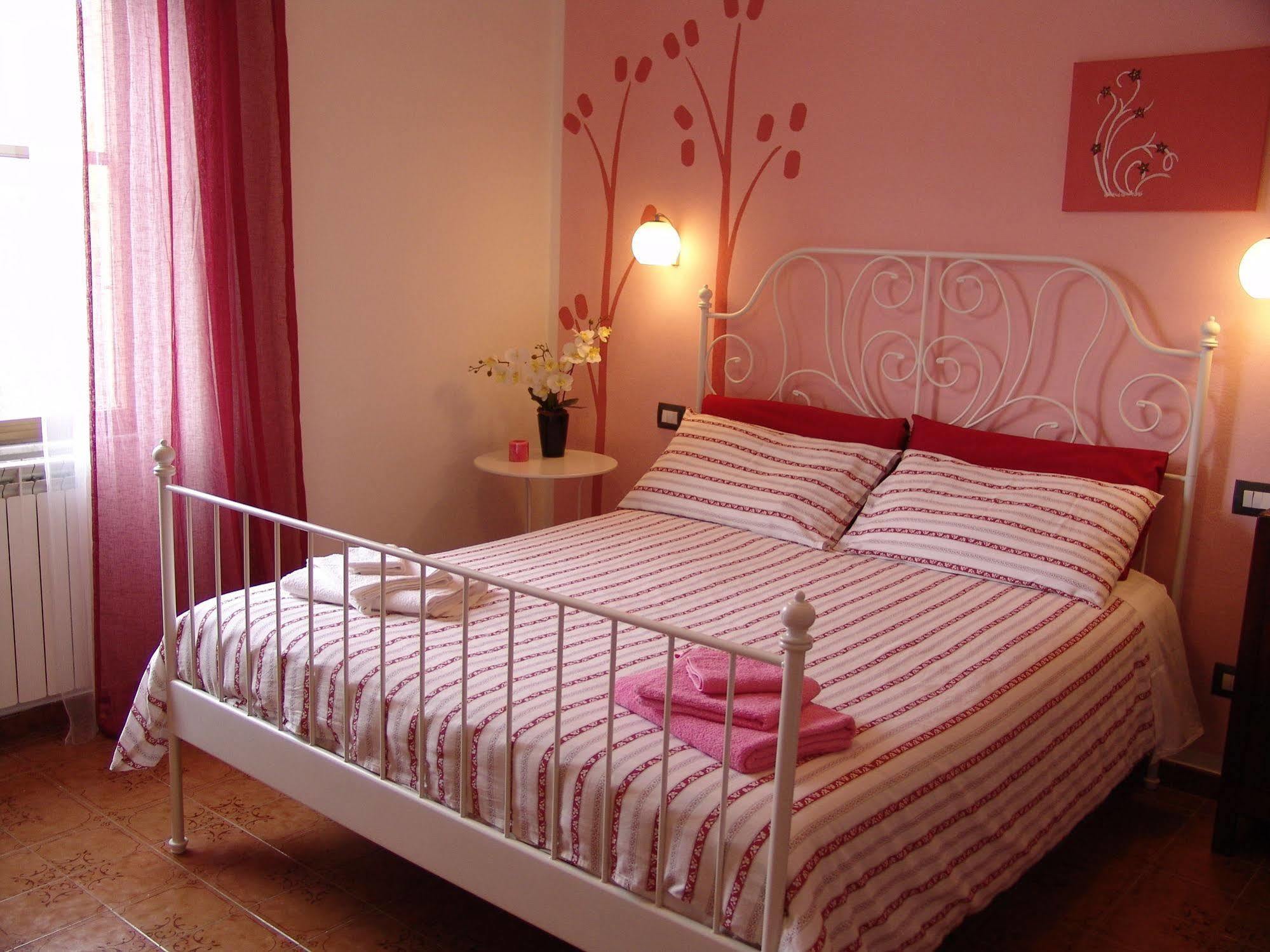 B&B Myosotis * Pisa