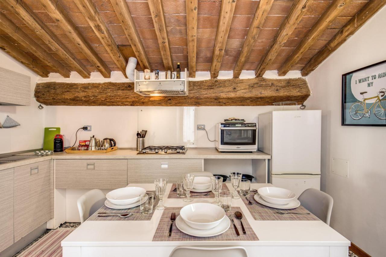 Aweshomeitaly - Lungarno Bellavista Penthouse Apartment