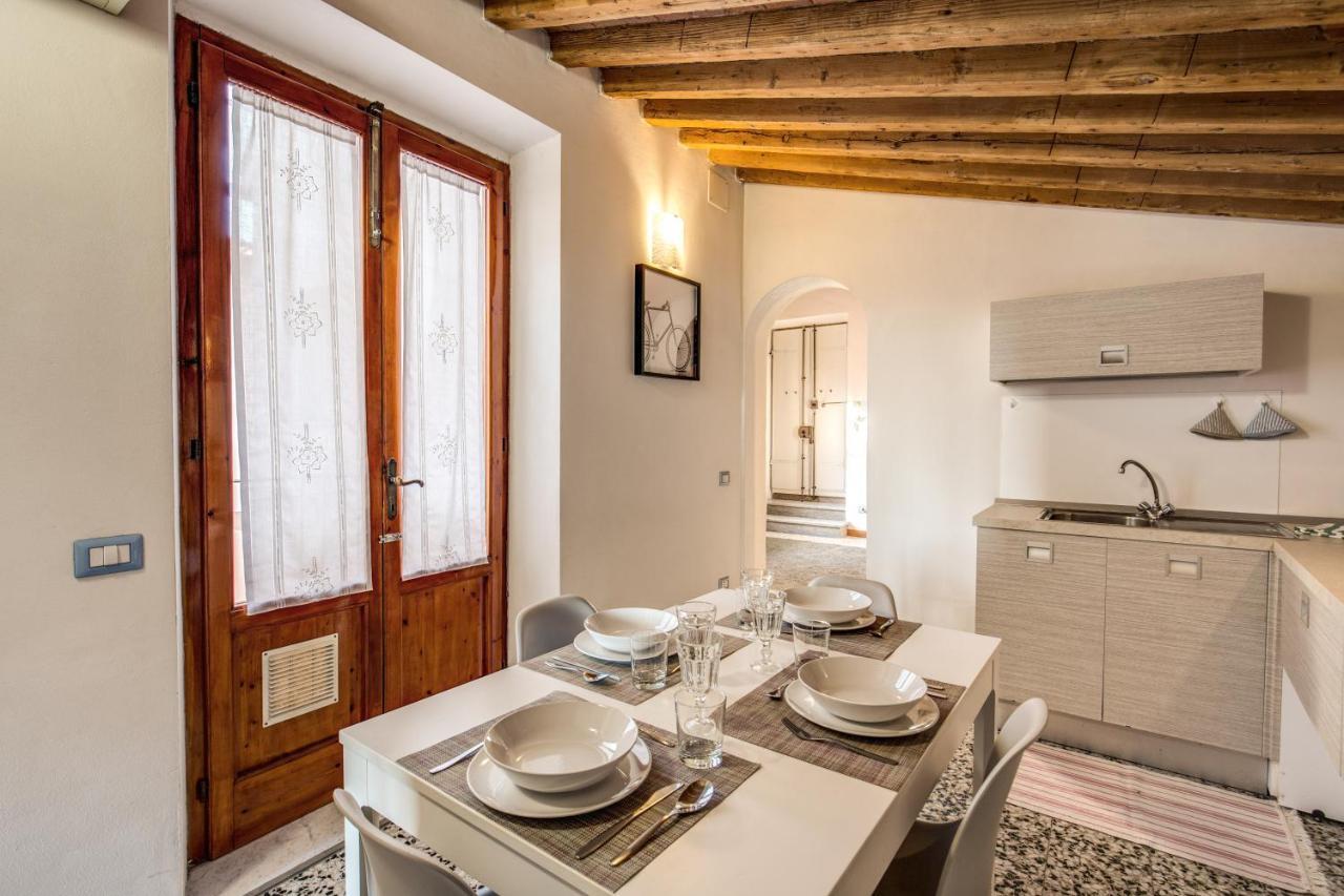 Apartment Aweshomeitaly - Lungarno Bellavista Penthouse Pisa