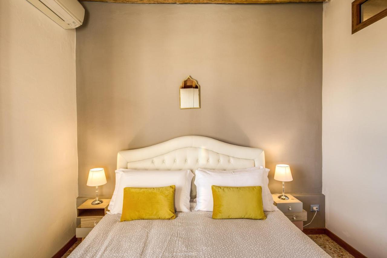 Apartment Aweshomeitaly - Lungarno Bellavista Penthouse *