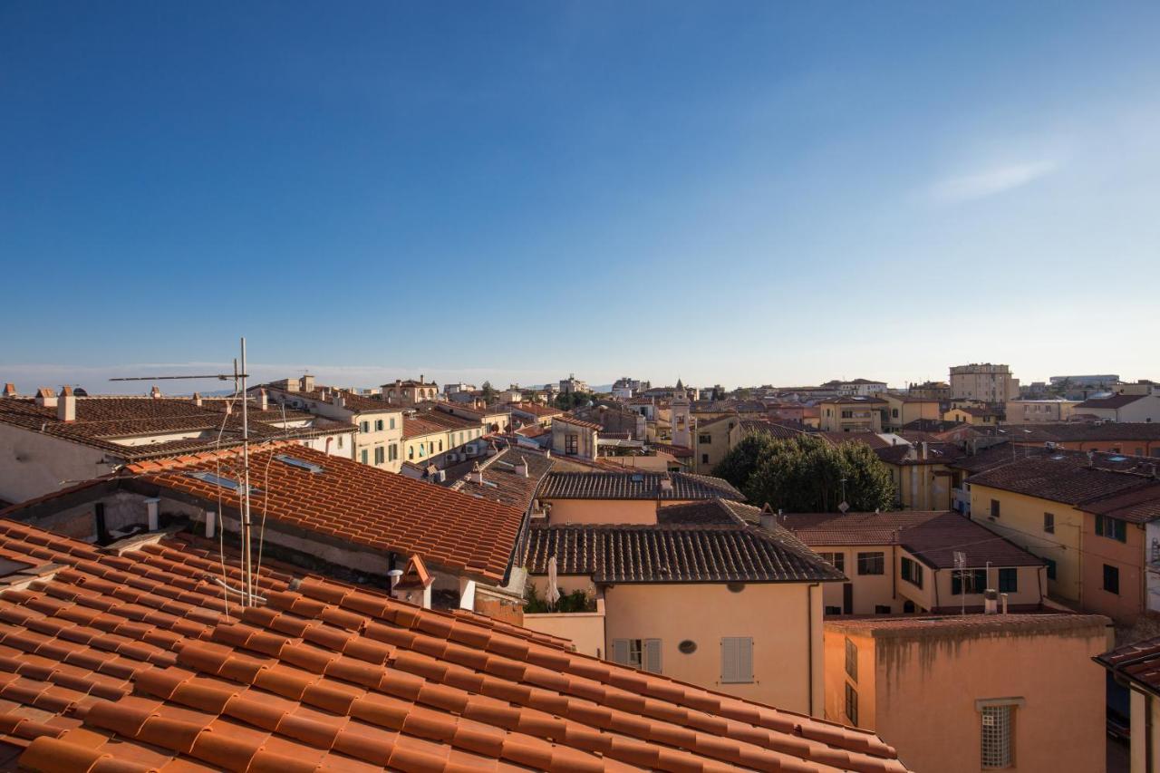 Aweshomeitaly - Lungarno Bellavista Penthouse Apartment Pisa