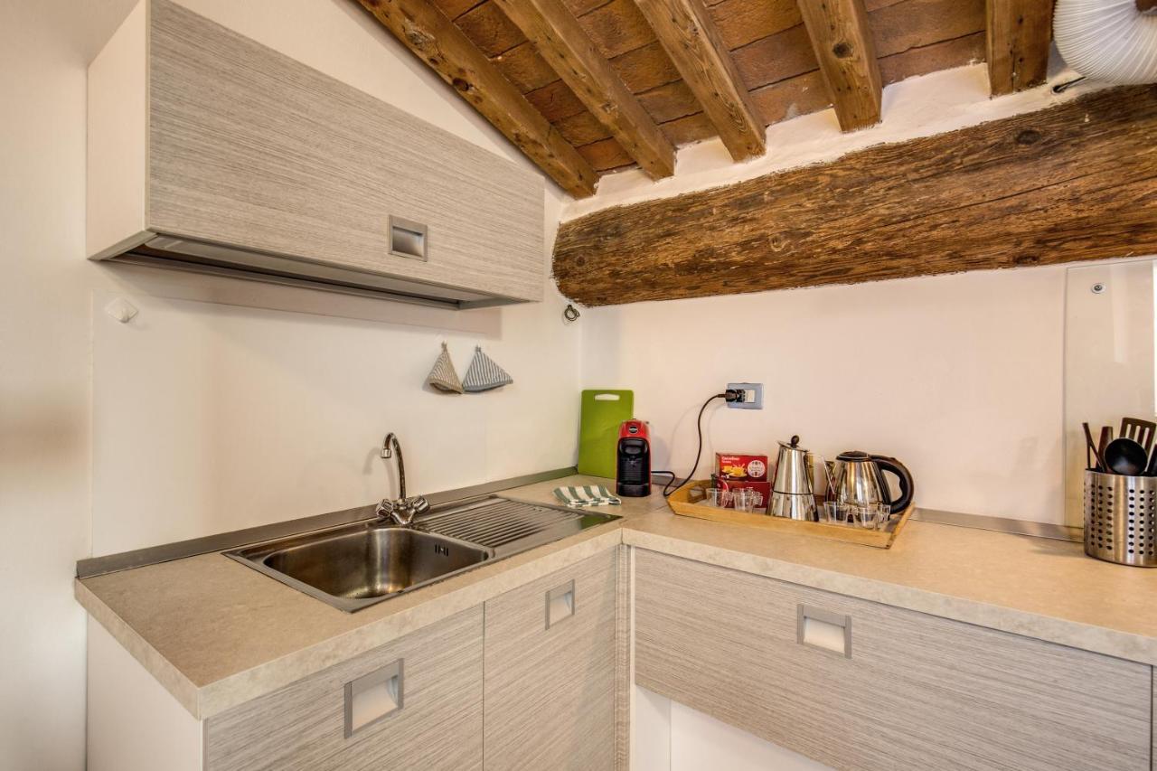 Aweshomeitaly - Lungarno Bellavista Penthouse Apartment Pisa