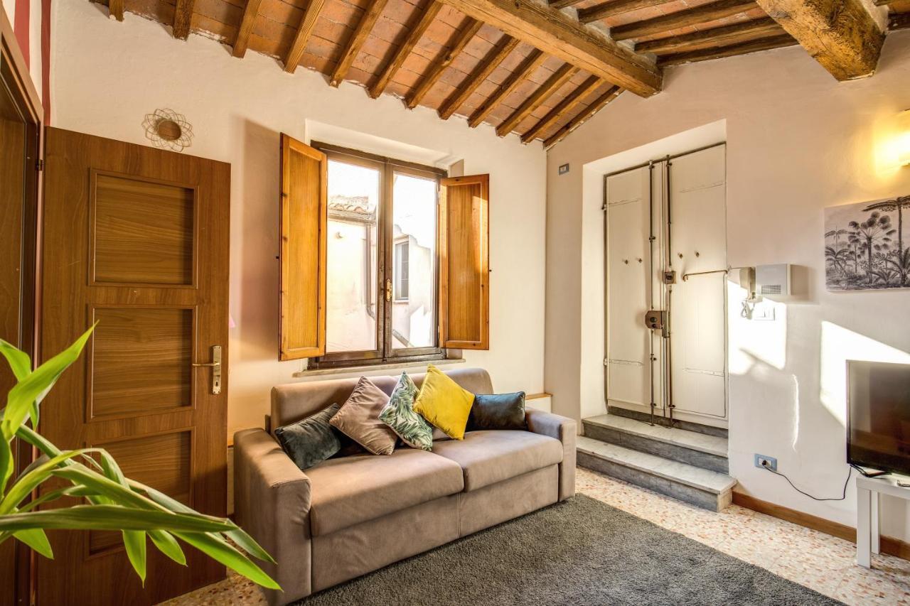 Apartment Aweshomeitaly - Lungarno Bellavista Penthouse