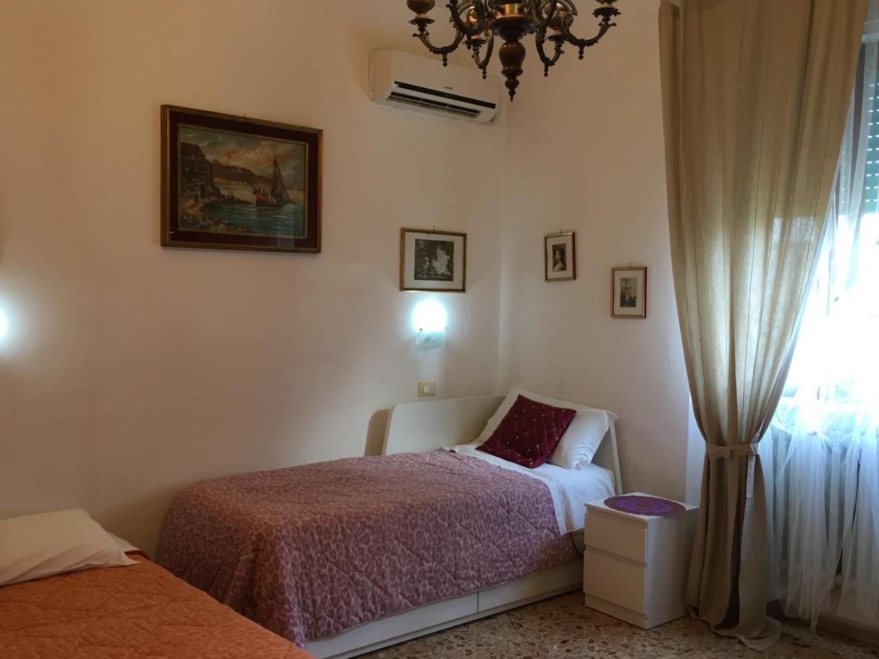 A Casa Doina Airport 3* Pisa