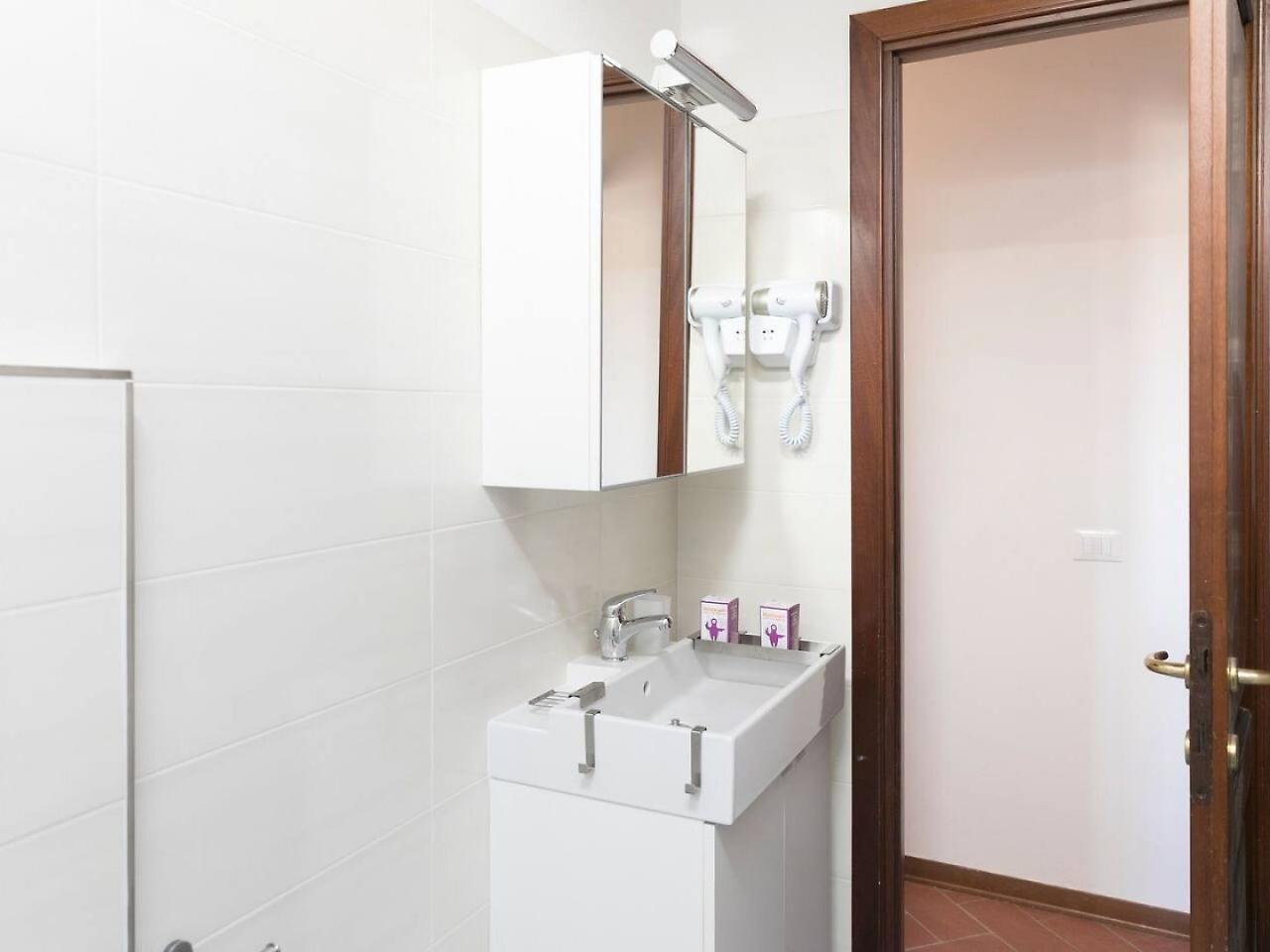 Altido Apt For 6 With Lovely Views 3 Mins To Corso Italia *