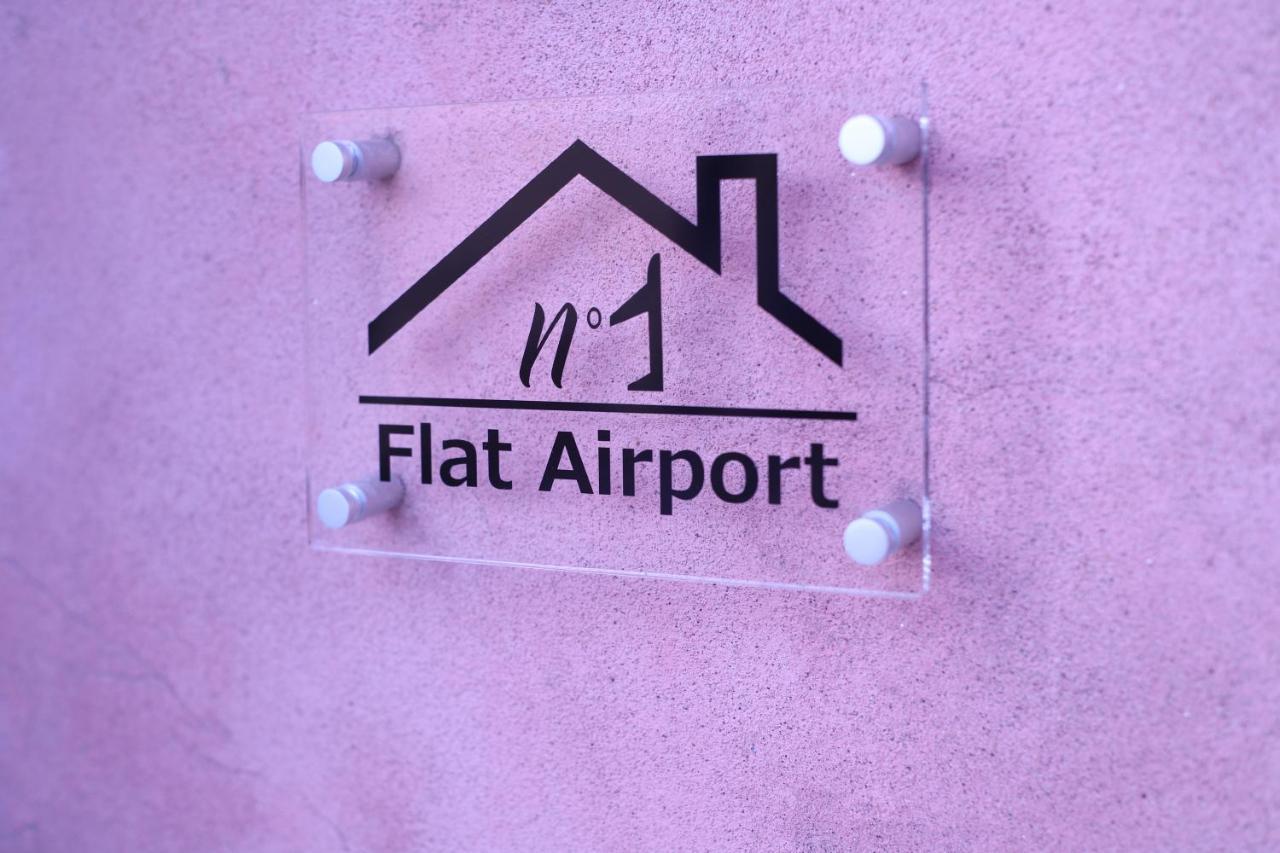 N° 1 Flat Airport Apartment *